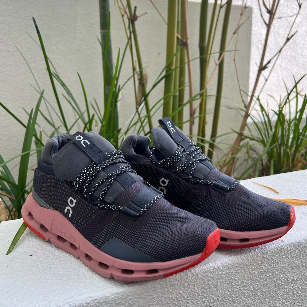 On Running Women Sneakers, Size 9